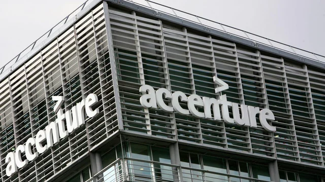 Accenture Tracks AI Tool Usage and Ties Adoption to Promotions