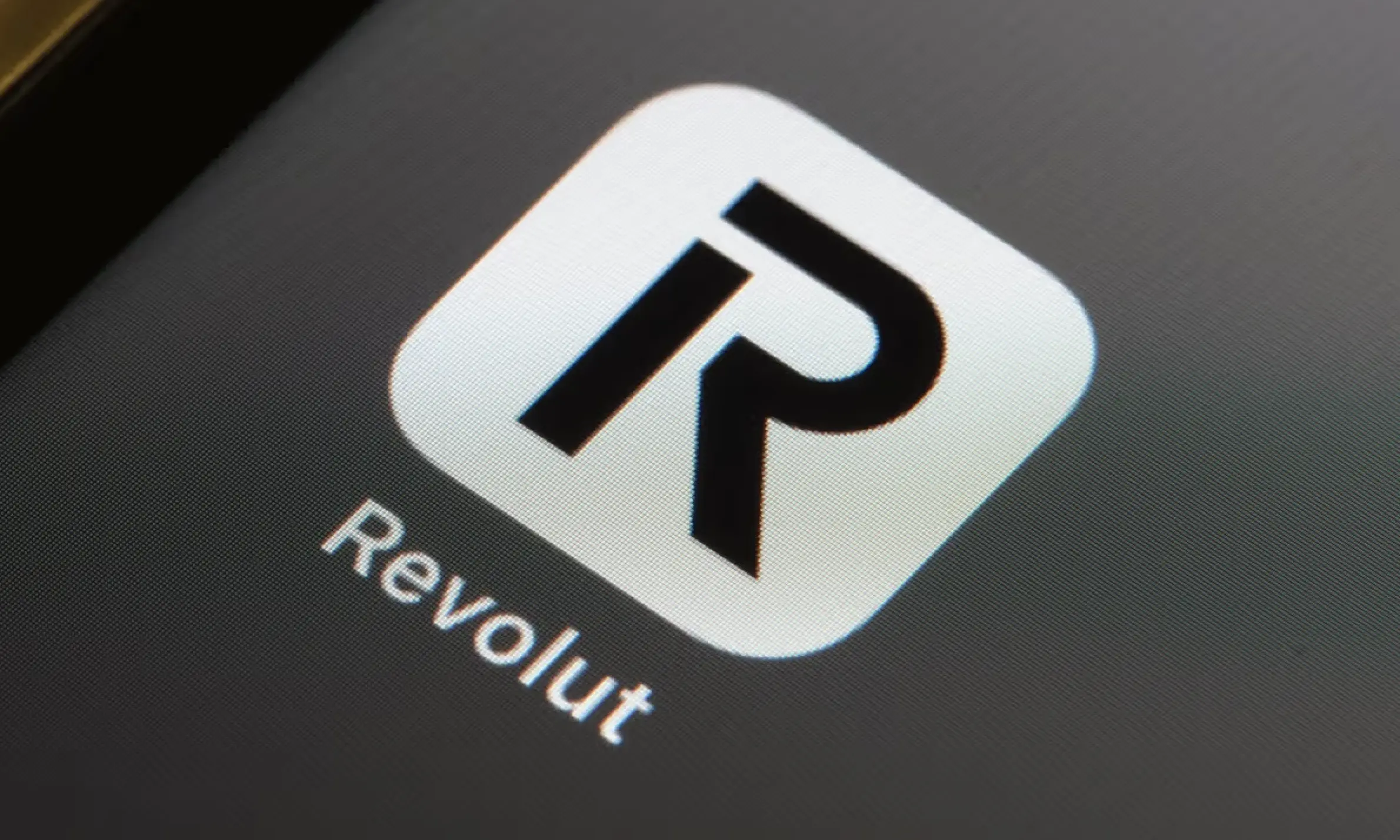 Revolut lanza AIR, un asistente de IA para clientes de banca minorista